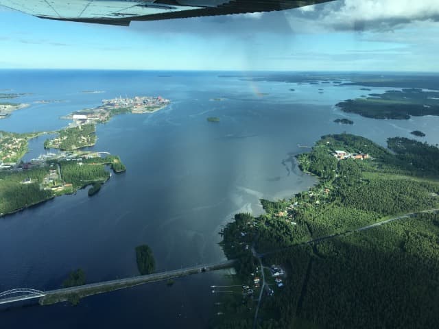Flygfoto över Rönnskär och Örviken